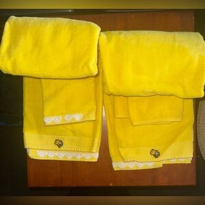 Vintage Bright Yellow Towel Set with Embroidery St. Mary’s and Cannon Monticello